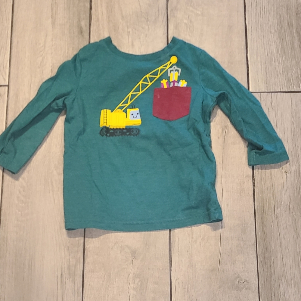 🦔Cat and Jack Crane Christmas tee🧁